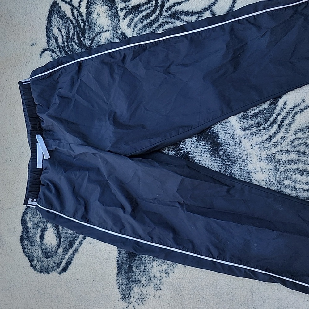 joggers size medium under amour